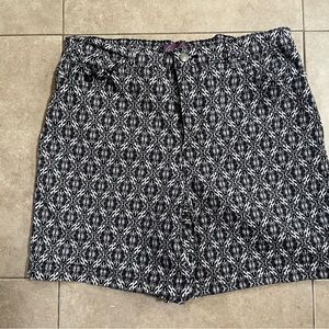 Gloria Vanderbilt Amanda 14 Shorts Black And White Geometric Pattern Stretchy